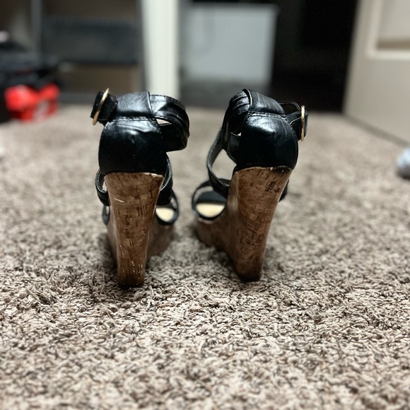 Classic black strap with cork brown platforms - Picture 5 of 6